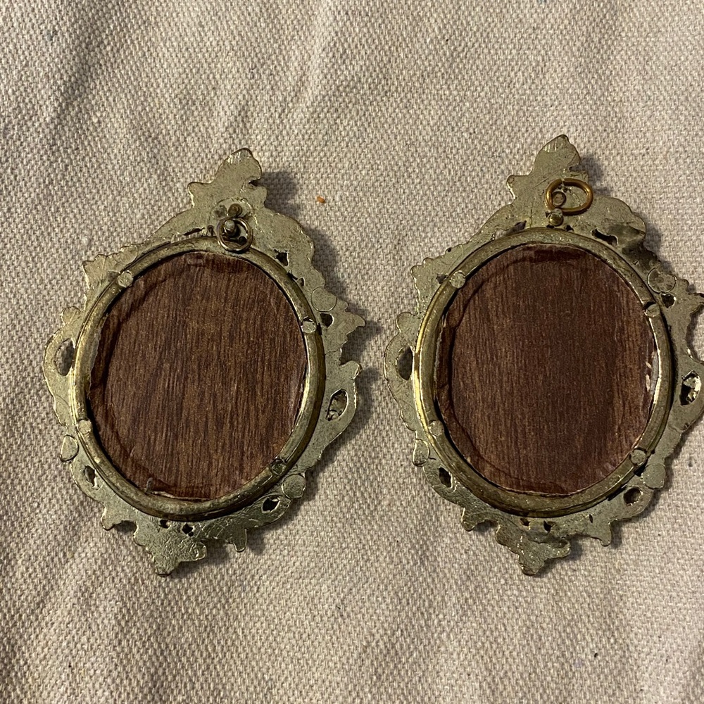 Vintage Mini Victorian Queen Marie Antoinette Metal Frame Silk Portrait Lot (2) - Picture 3 of 6
